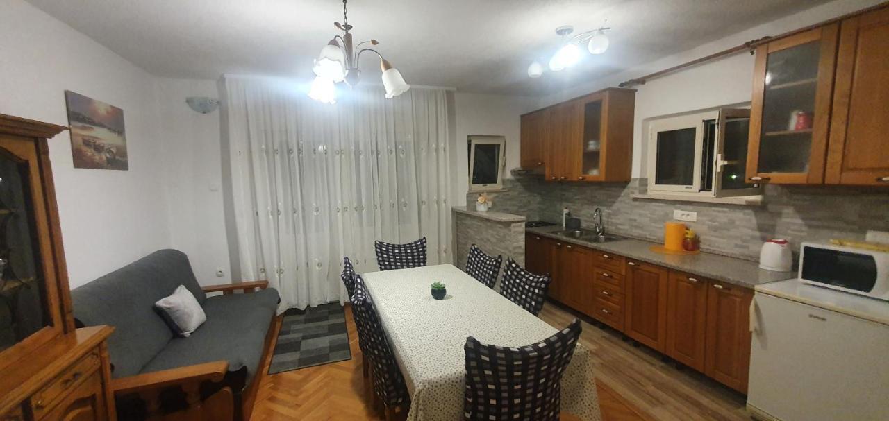 Apartmani Matea Trogir Exterior foto