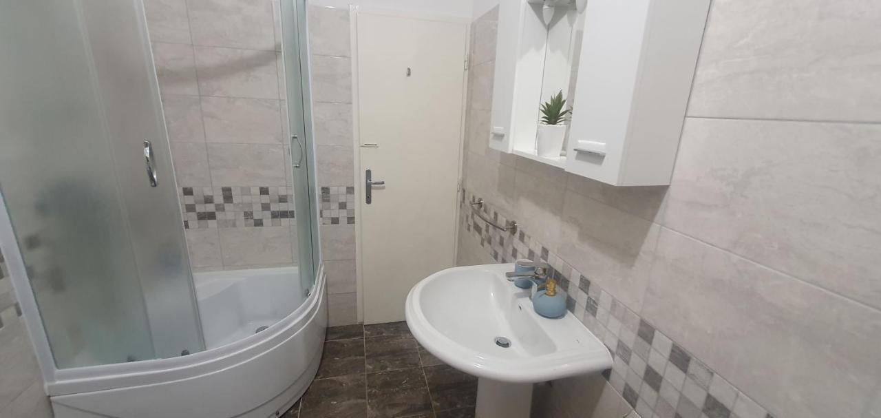 Apartmani Matea Trogir Exterior foto